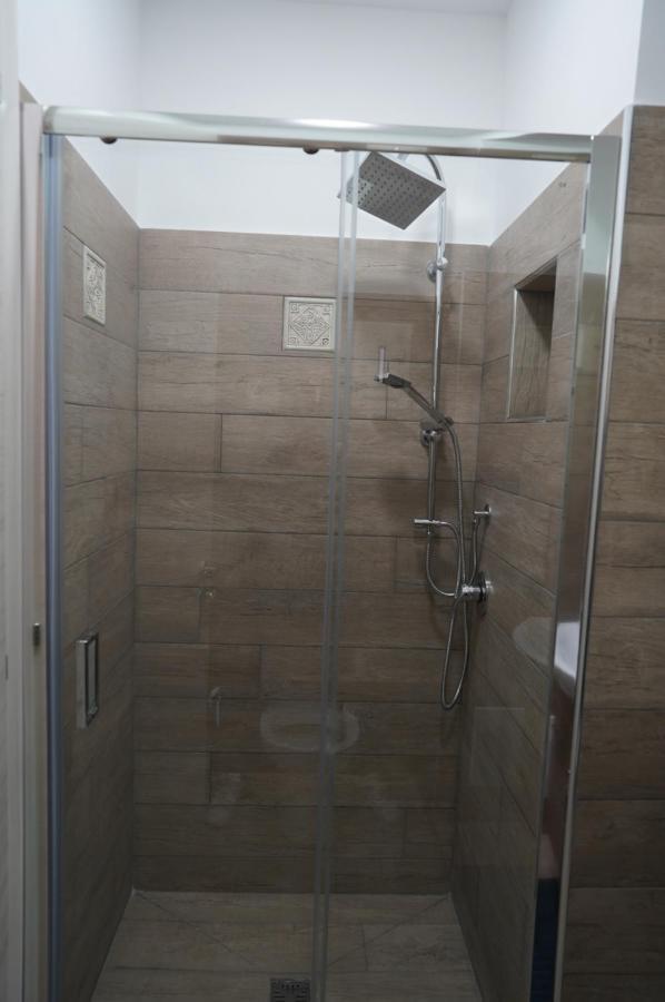 Cristal Home Наполи Екстериор снимка